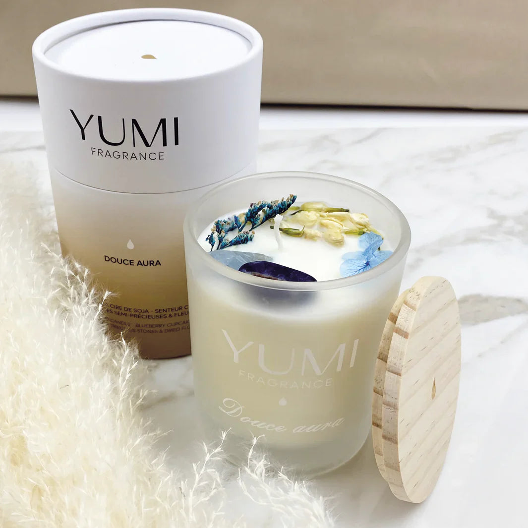Vela perfumada "Douce Aura", notas olfativas arándano y cupcake